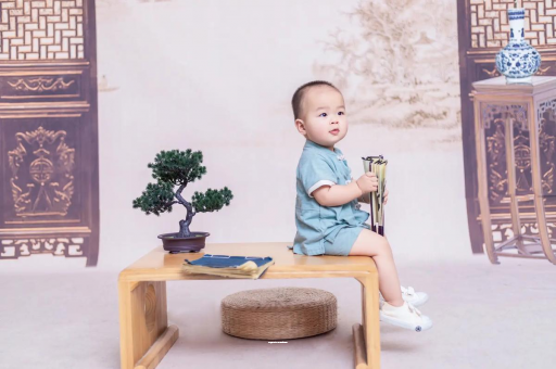 借卵生子咨询宝宝掉头发是怎么回事